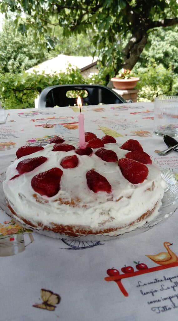 torta di compleanno